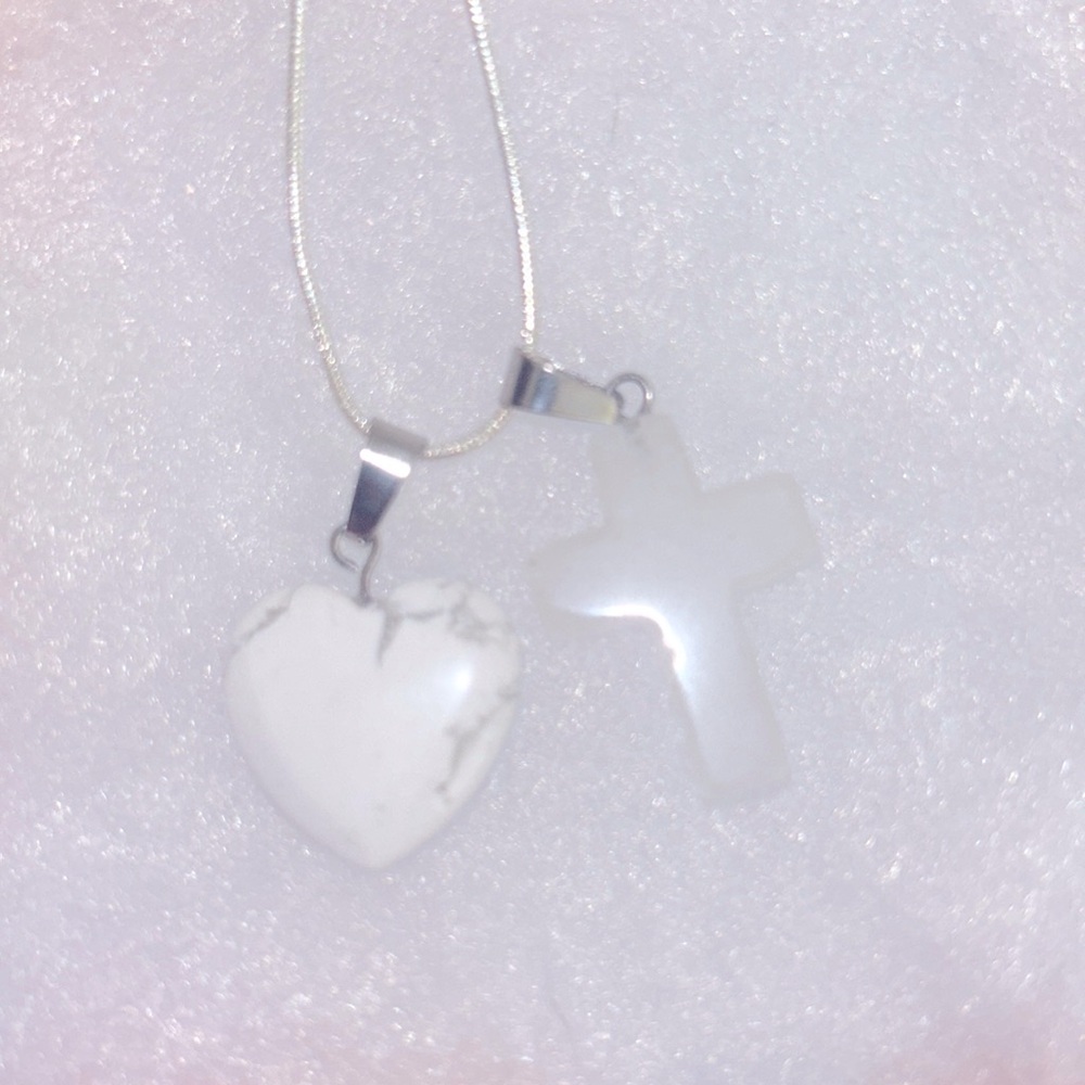 Boho hippie Quartz Crystal Cross & Howlite Heart Sterling Silver 16” N…